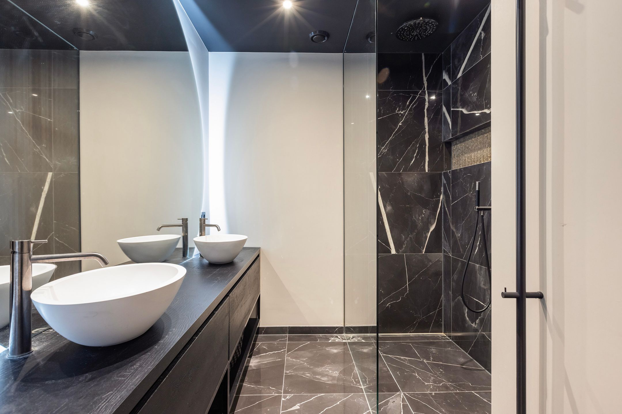 Foto 15 van Muiderstraat 99