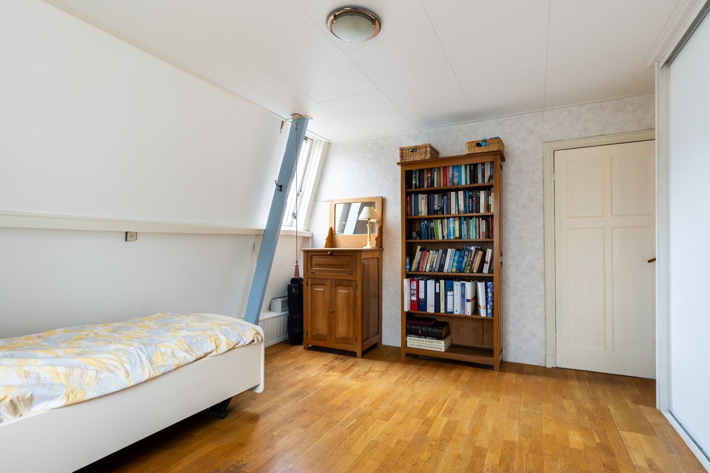 Foto 25 van Spoorstraat 27