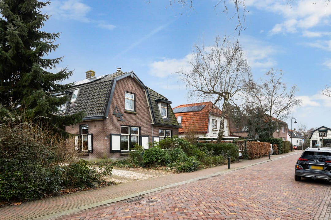 Foto 41 van Spoorstraat 27