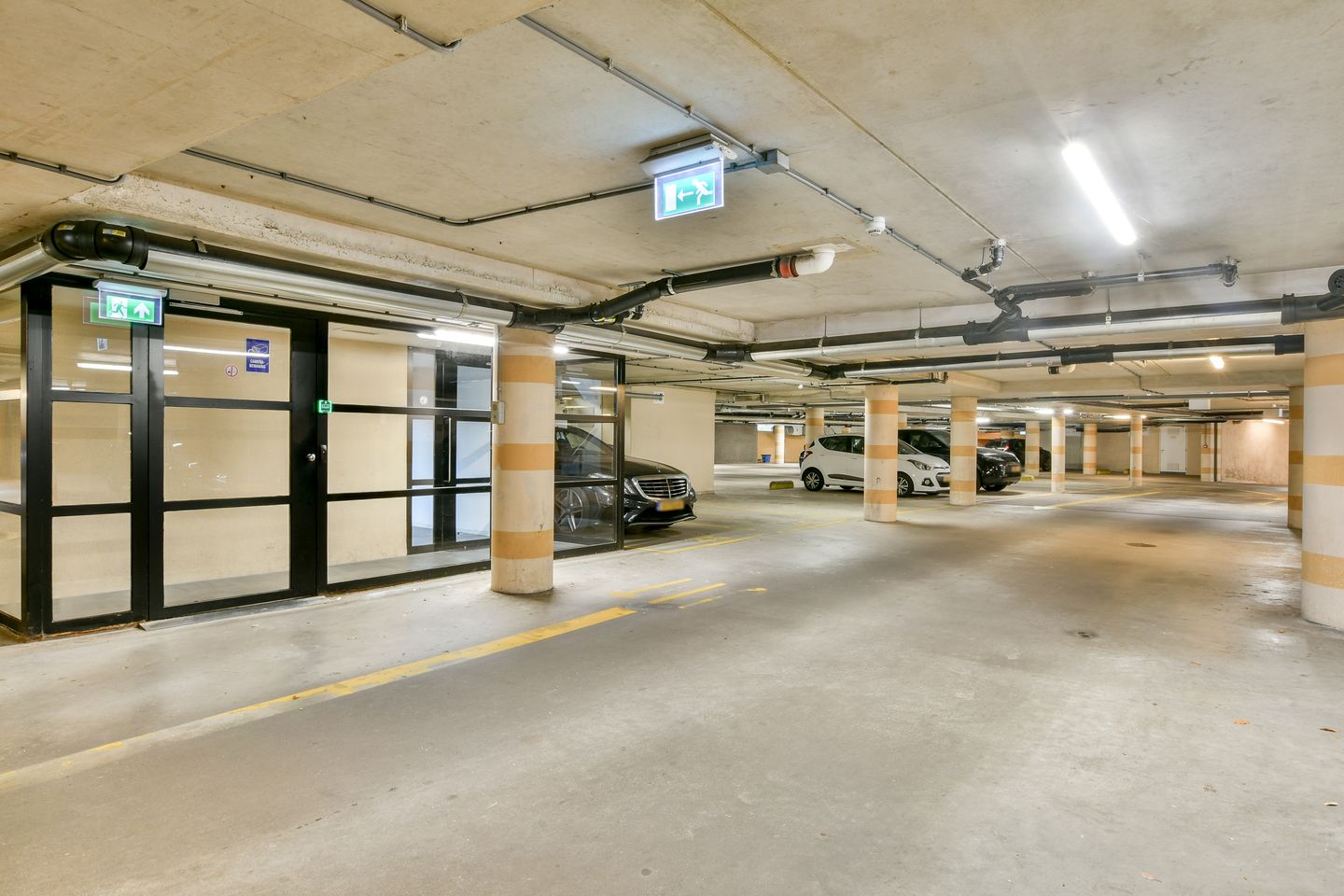 Photo 35 of Stadsring 21-C