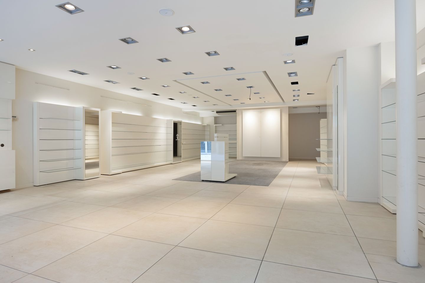 View photo 4 of Herenstraat 7