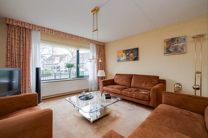 Foto 2 van van Goghlaan 1