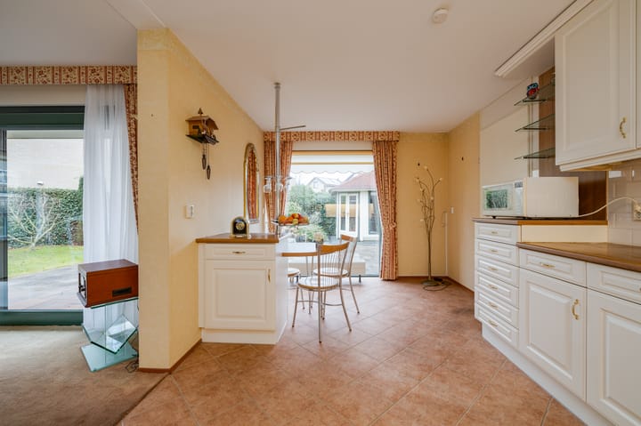 Foto 6 van van Goghlaan 1