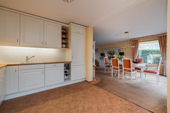 Foto 7 van van Goghlaan 1