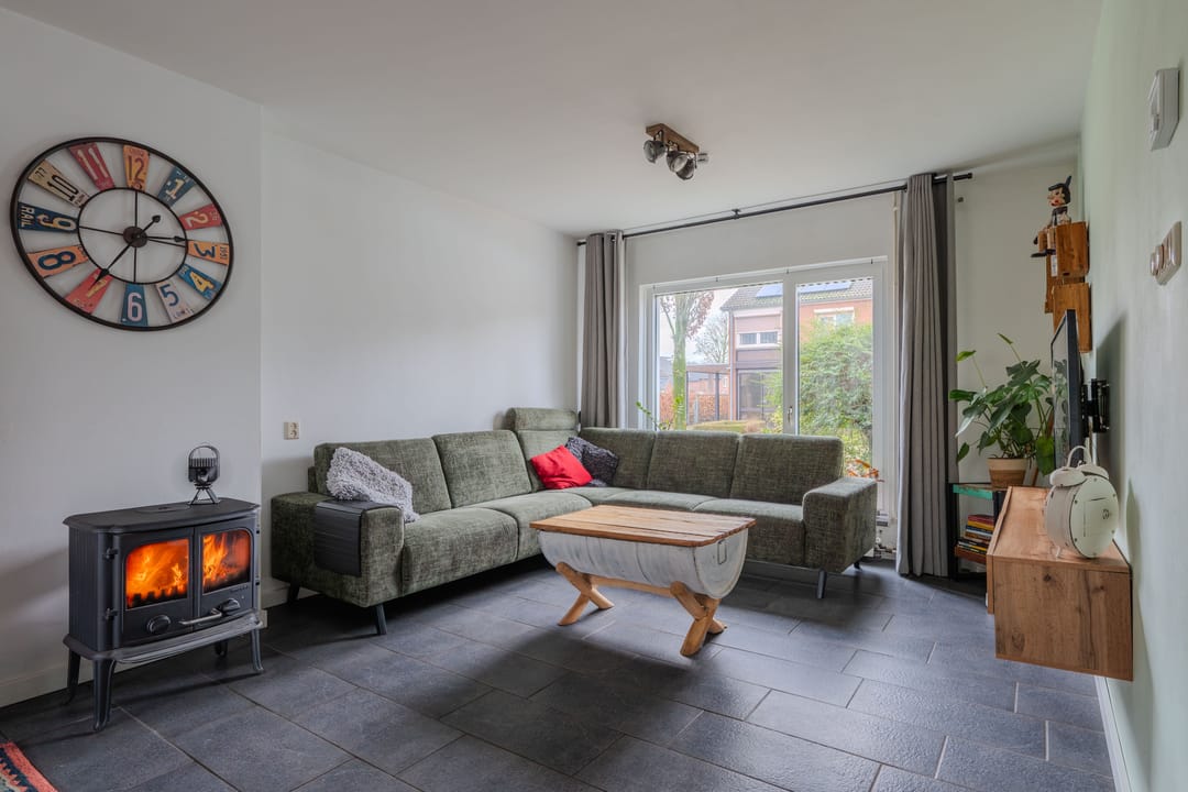 Foto 2 van Van Stepraethstraat 8