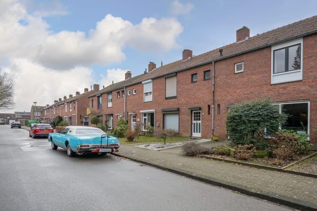 Foto 8 van Van Stepraethstraat 8