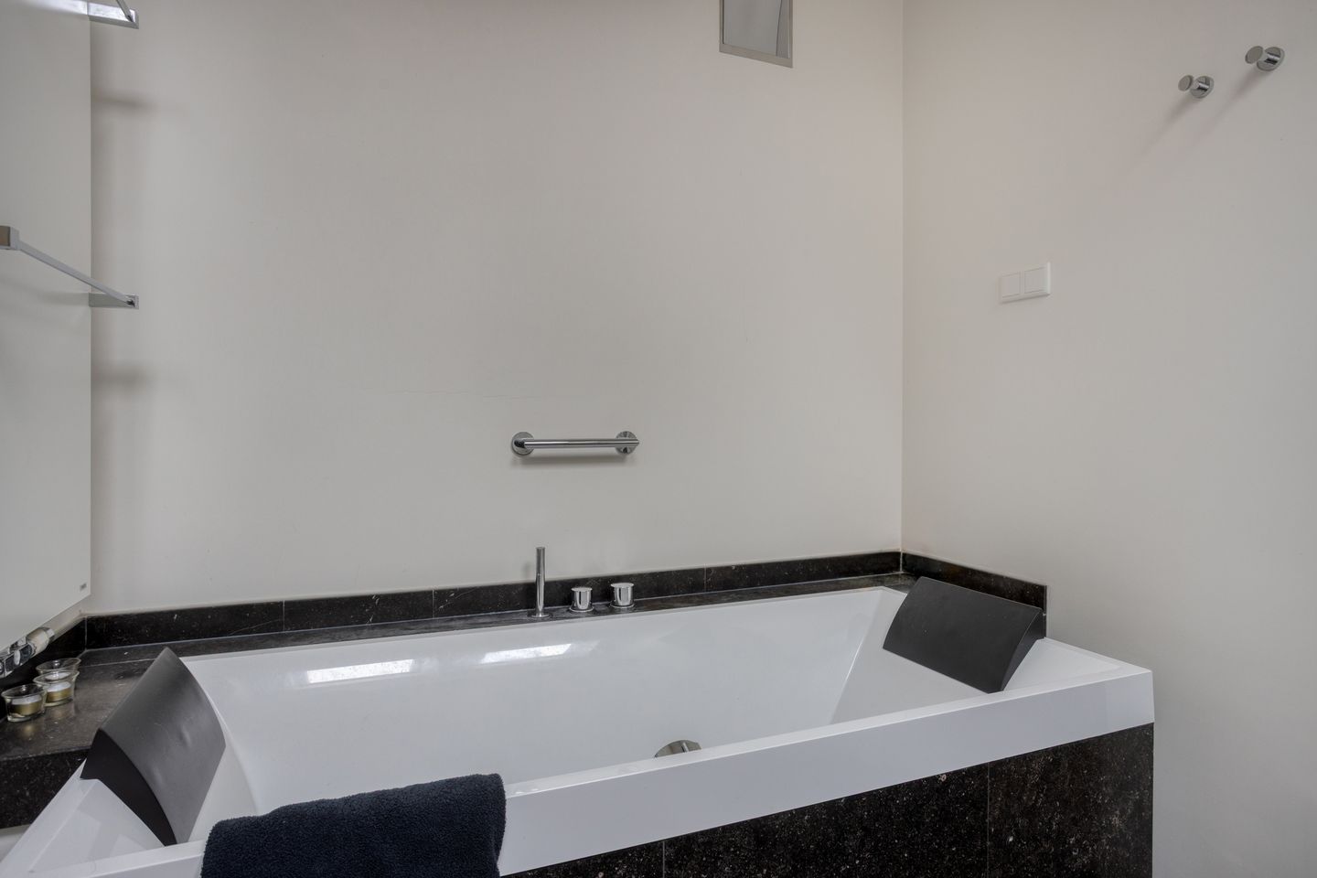 Foto 29 van Ameroever 64