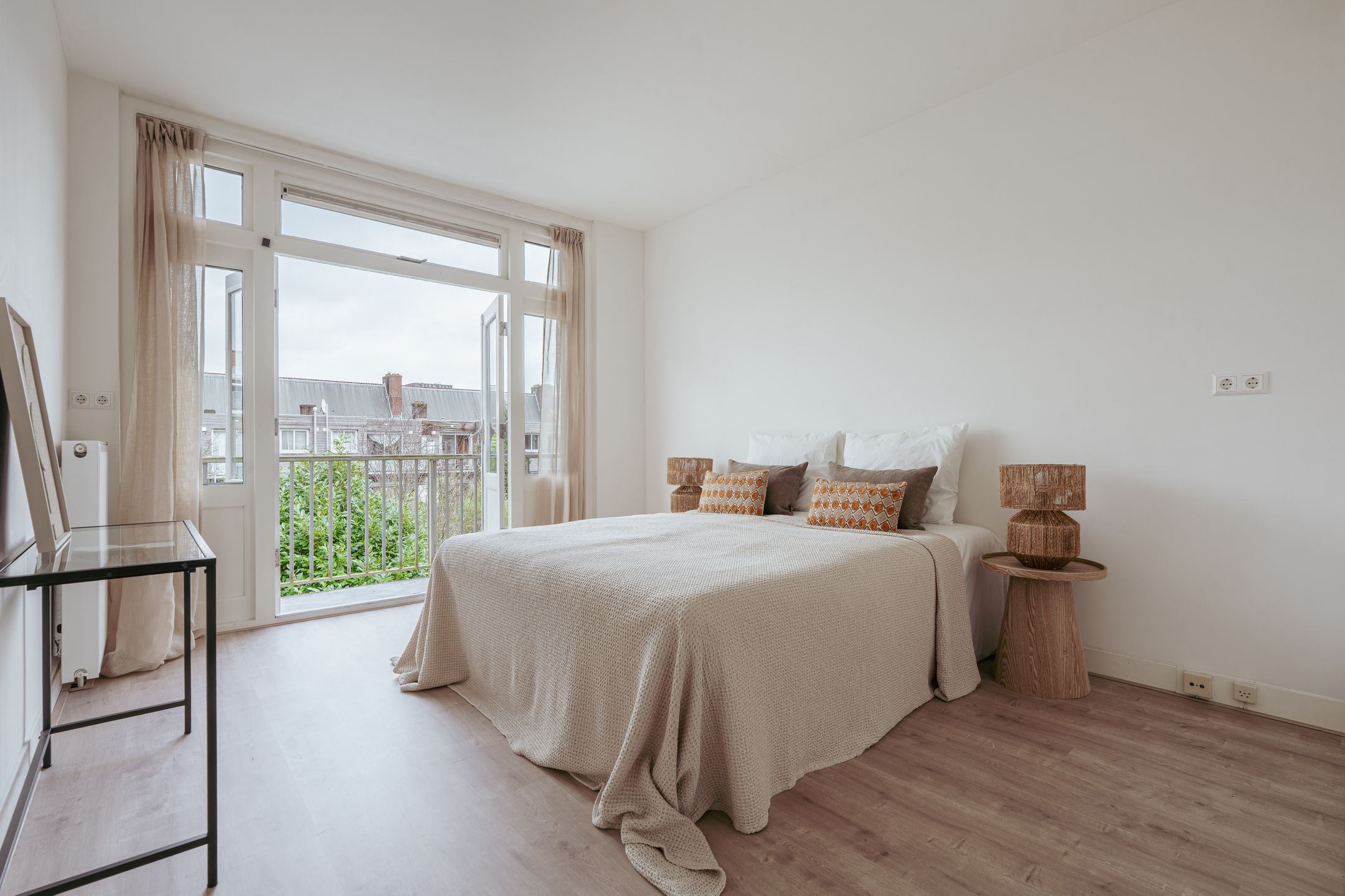 Photo 3 of Laplacestraat 59