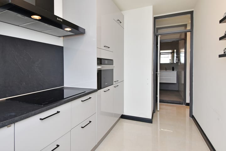 Photo 19 of Nieuwendamlaan 238