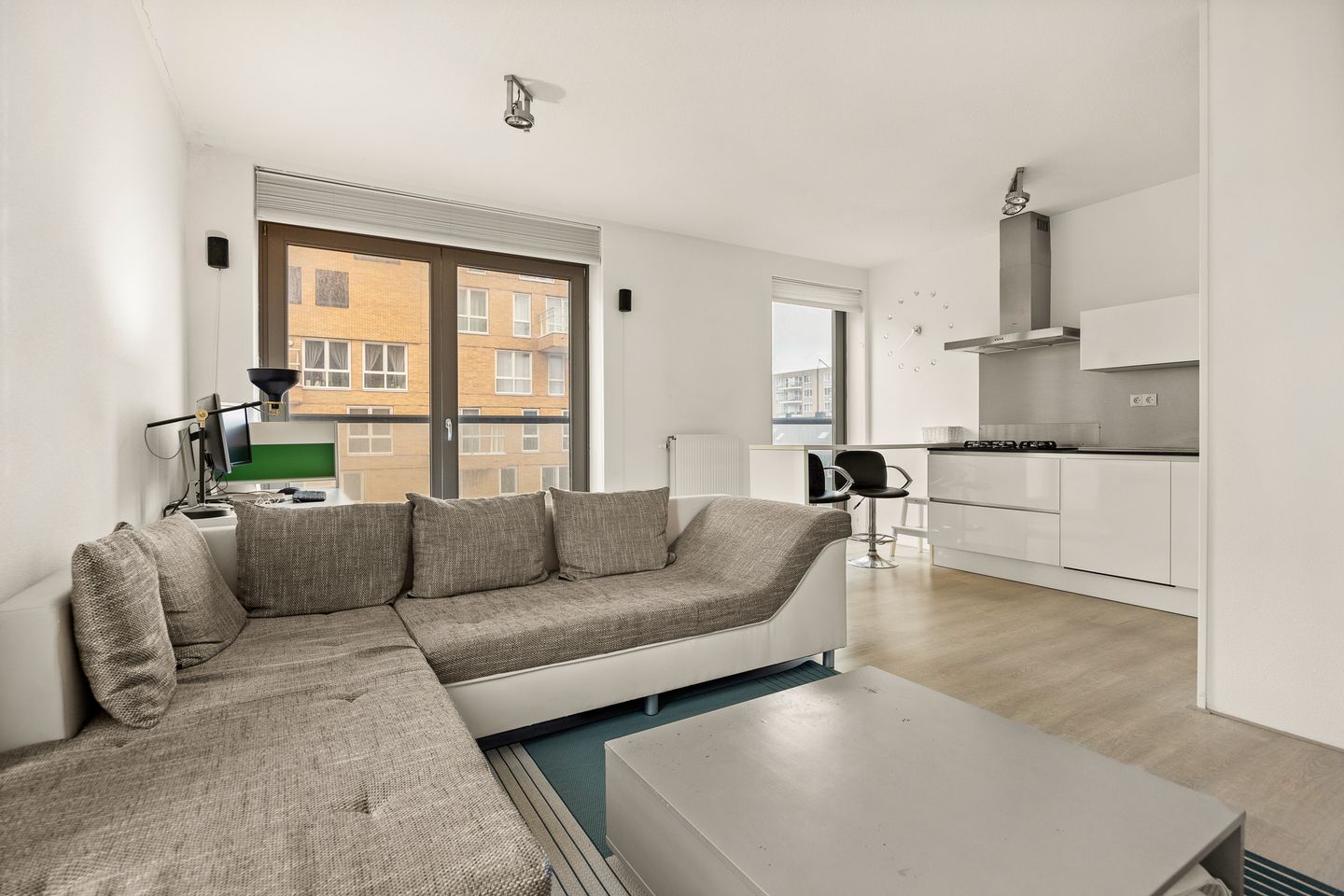 Foto 4 van Teakhout 11-A