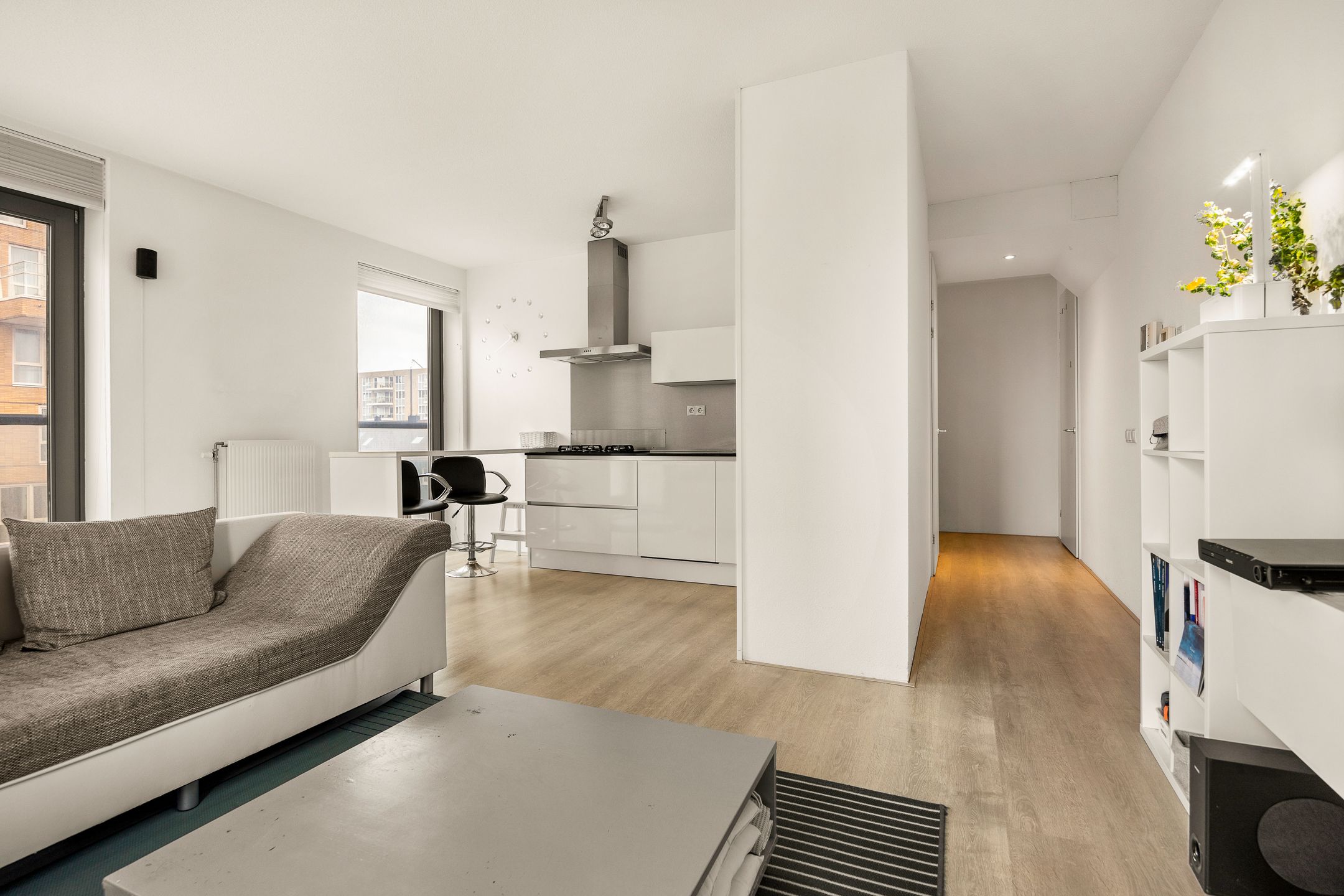 Foto 3 van Teakhout 11-A