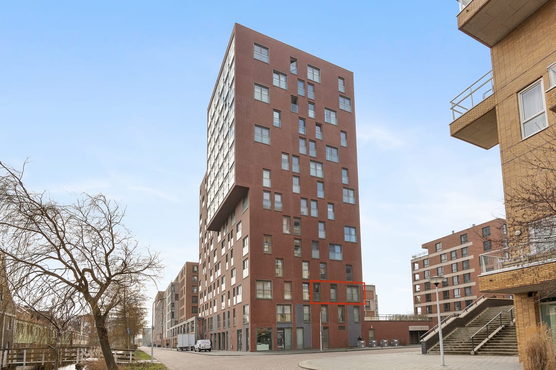 Foto 1 van Teakhout 11-A