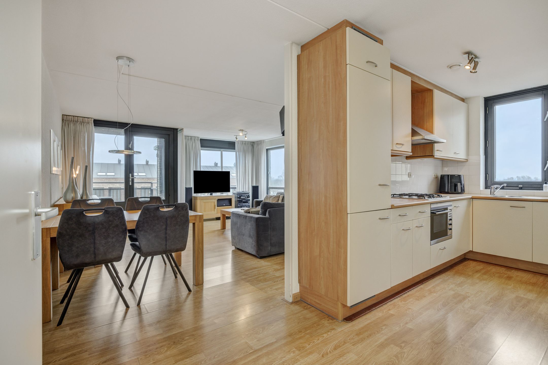 Foto 9 van Oostwal 233