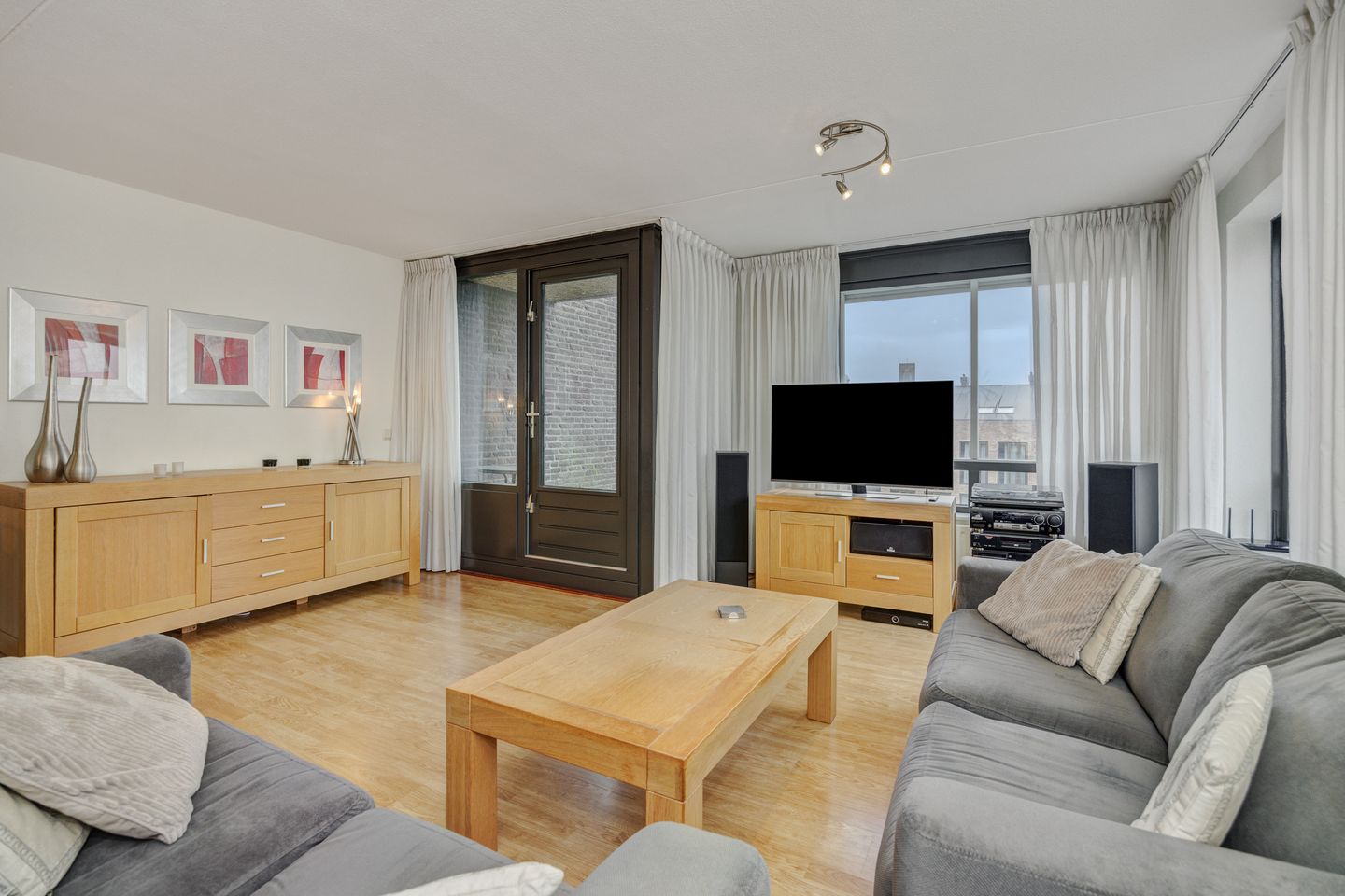 Foto 14 van Oostwal 233