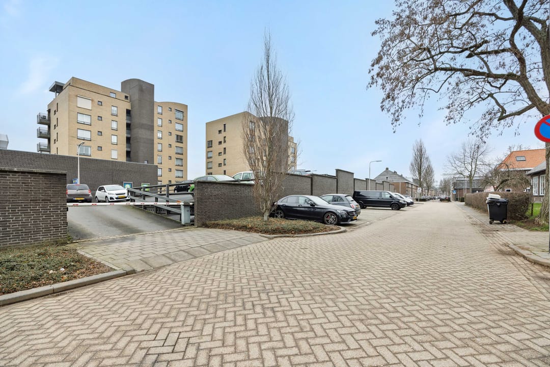 Foto 32 van Oostwal 233