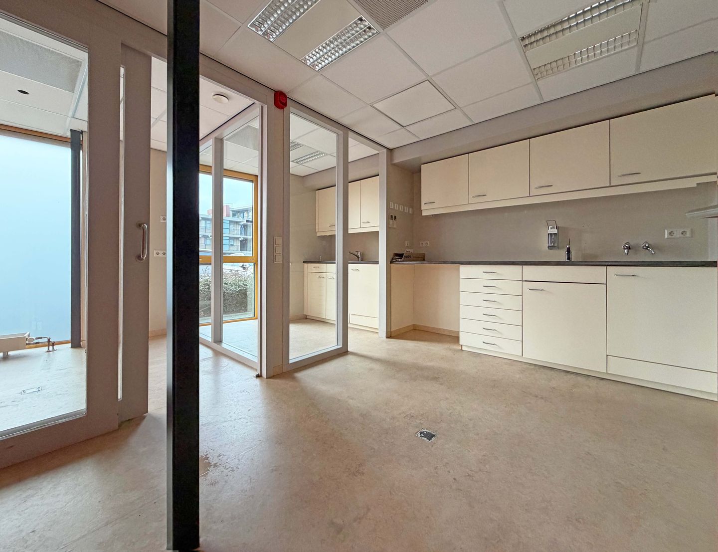 View photo 3 of Charley Tooropstraat 24