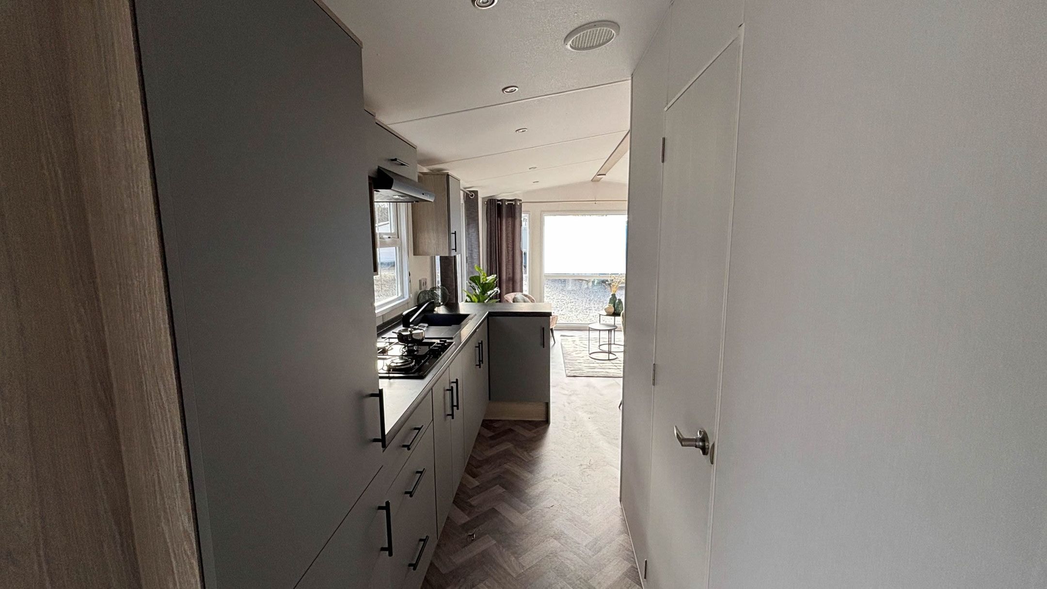 2-bedroom freehold villa in Brouwershaven — photo 3 of 5