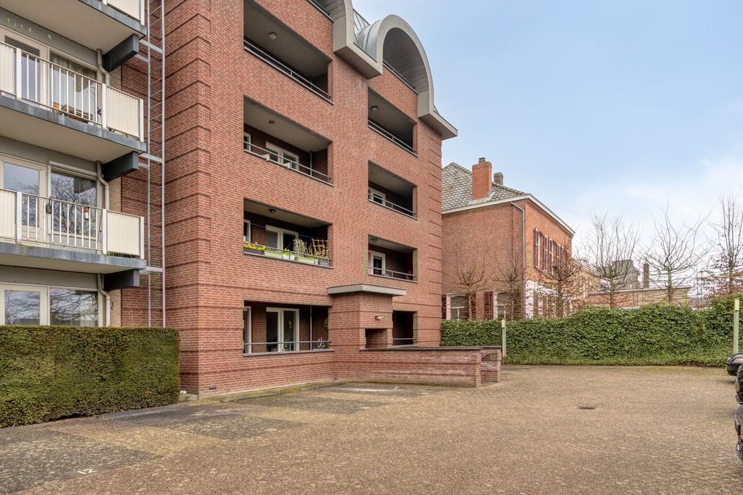 Photo 41 of Tongelresestraat 10