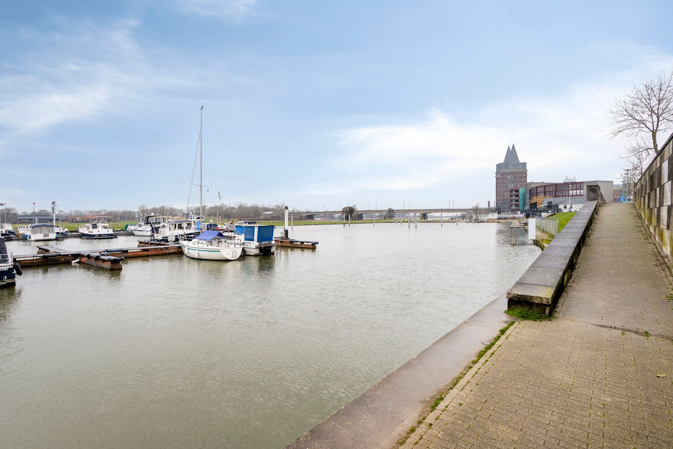 Foto 21 van Maasboulevard 25