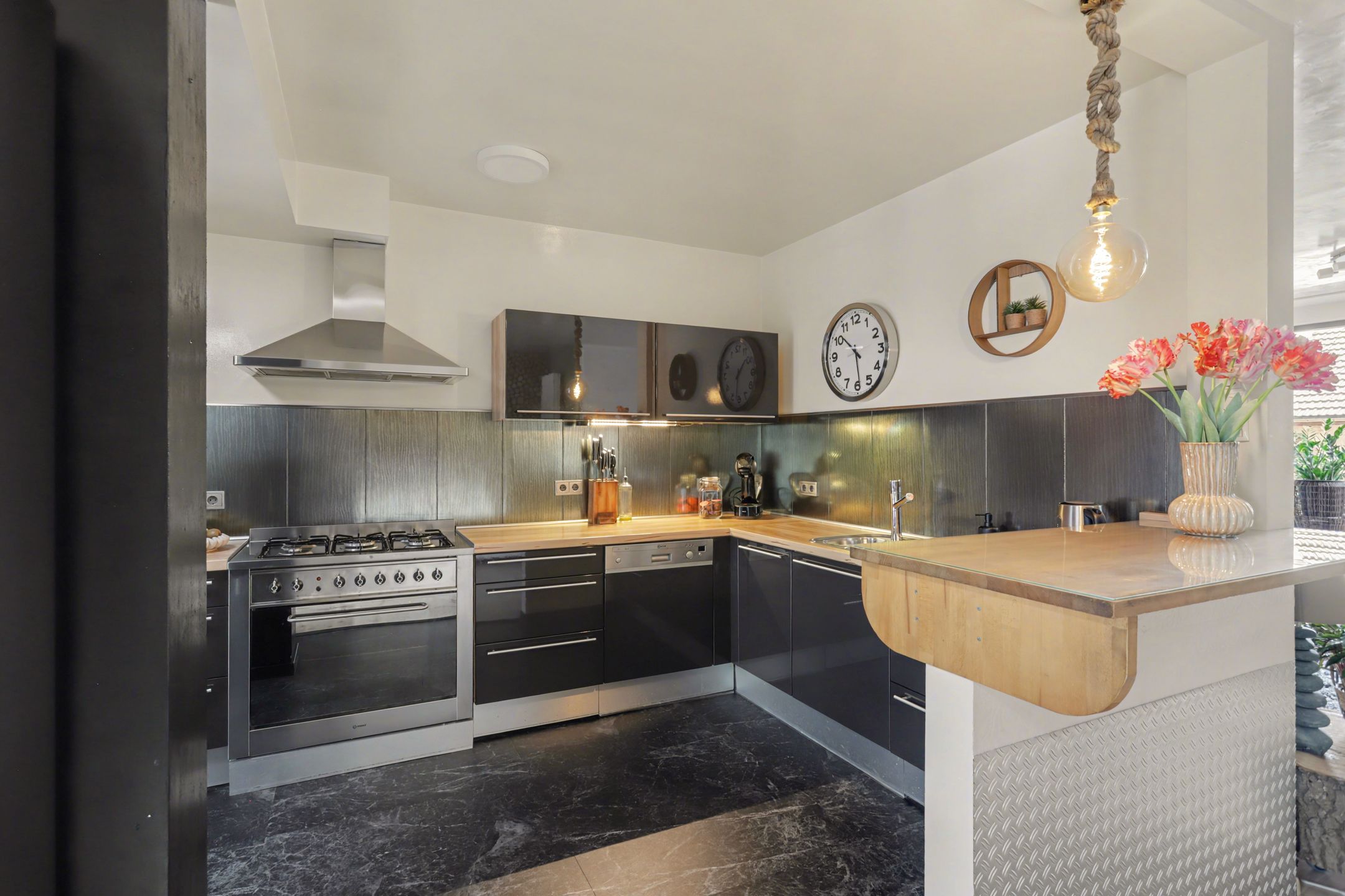 Foto 18 van Pashegge 25