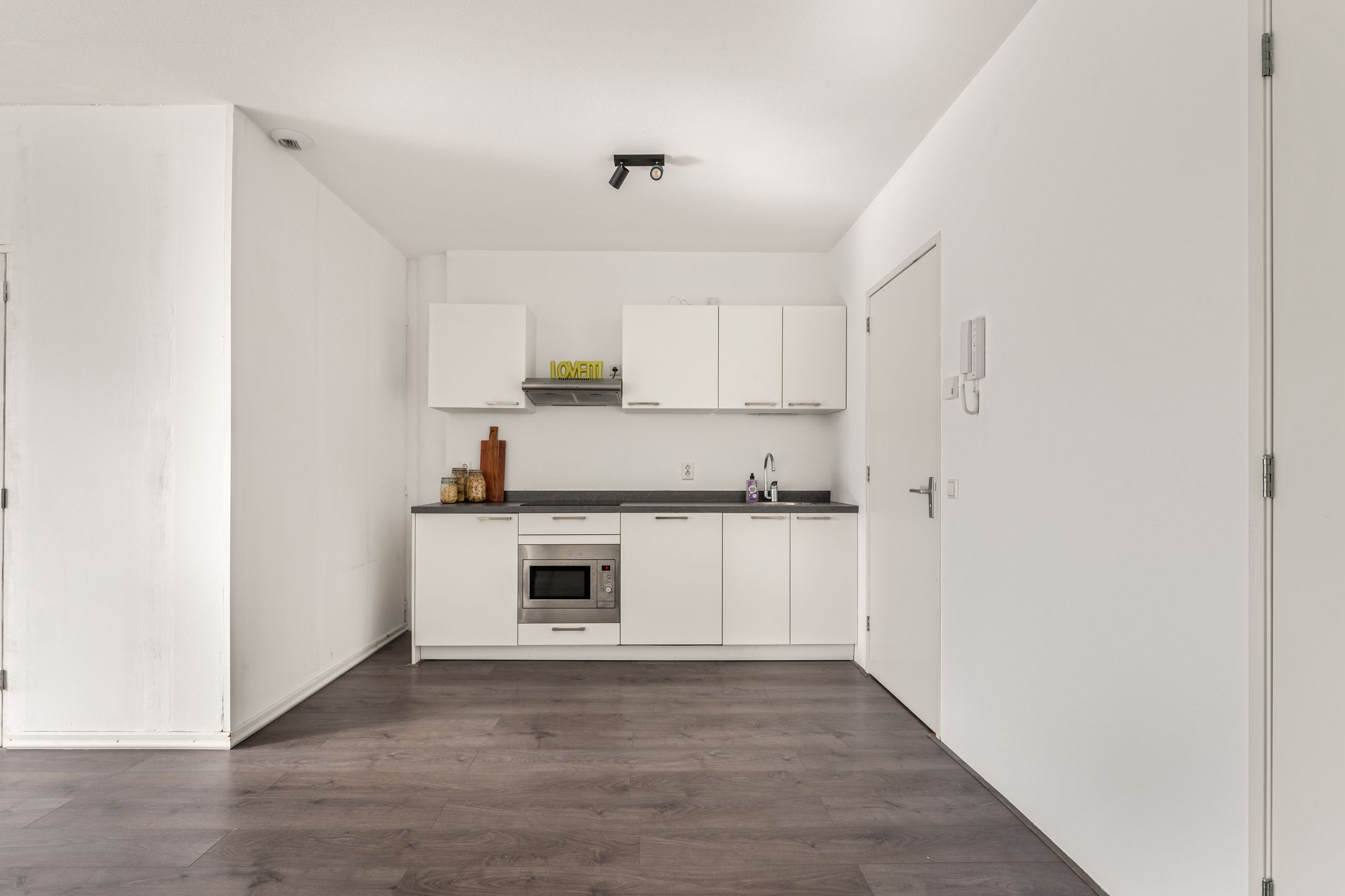 Photo 3 of Rogier van der Weydestraat 1-B70