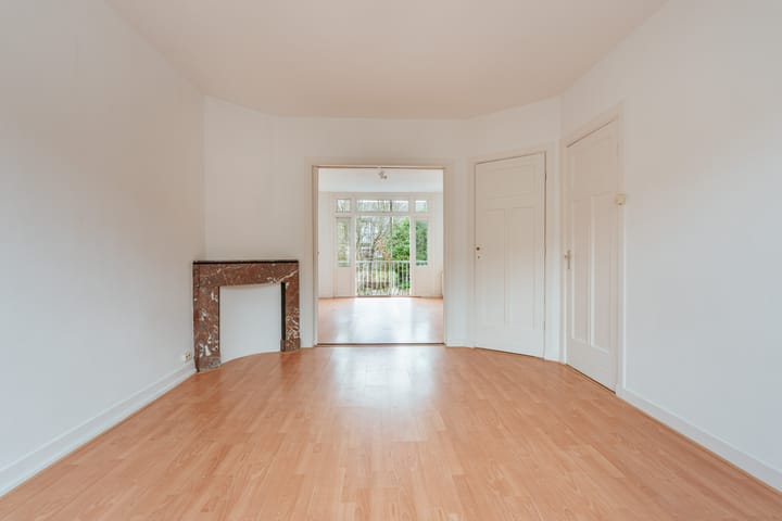 Photo 2 of Laplacestraat 57-1