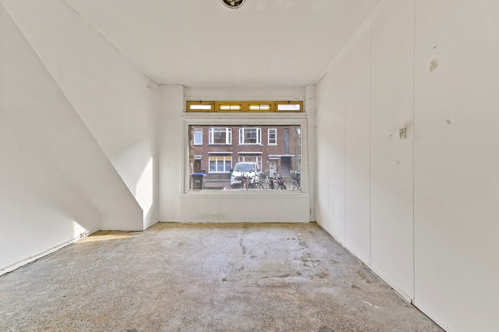 Photo 4 of Linnaeusstraat 231