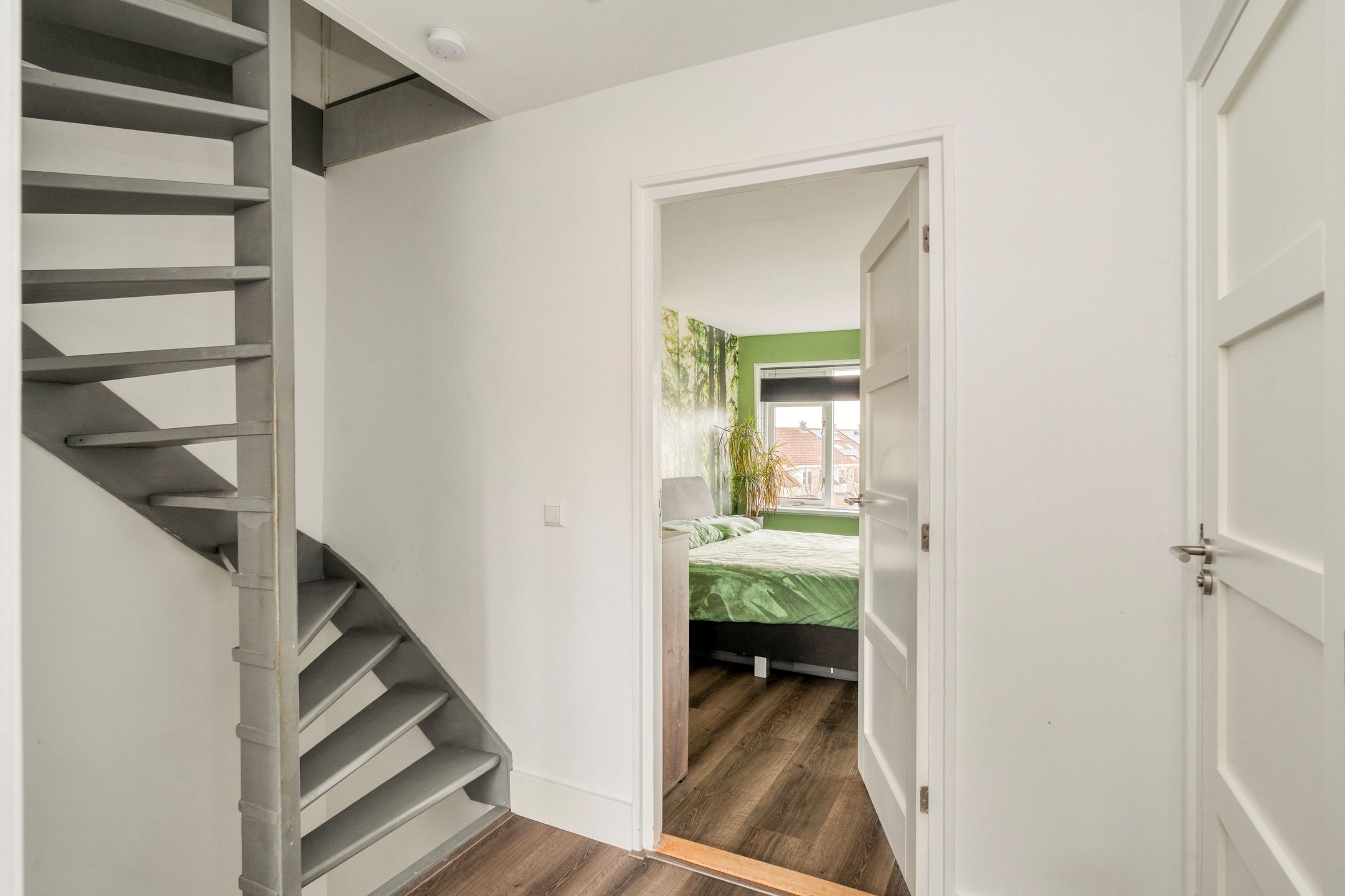 Photo 21 of Marinus Poststraat 49