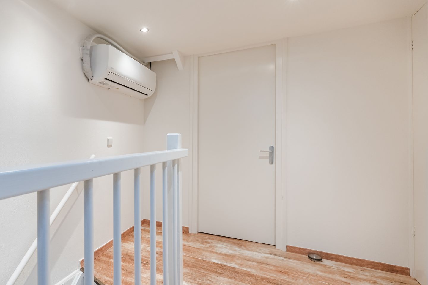 Foto 50 van Linze 24-A