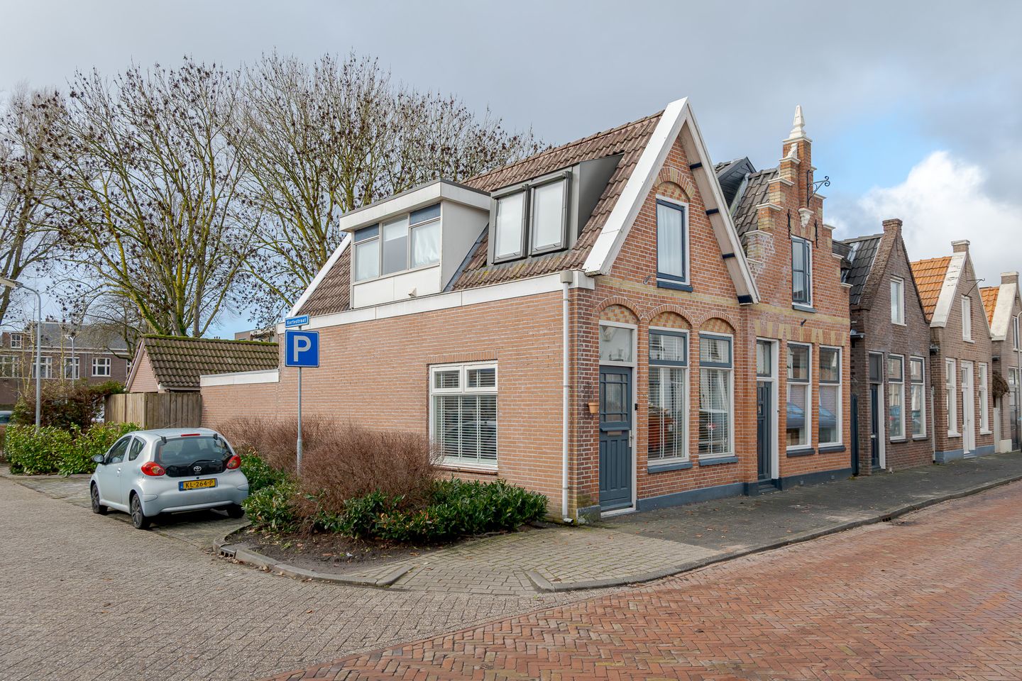 Photo 4 of Wilhelminastraat 32
