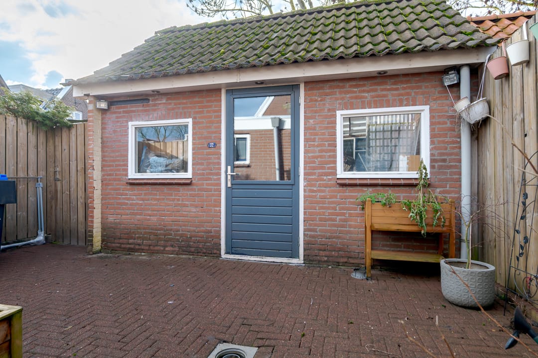 Photo 32 of Wilhelminastraat 32