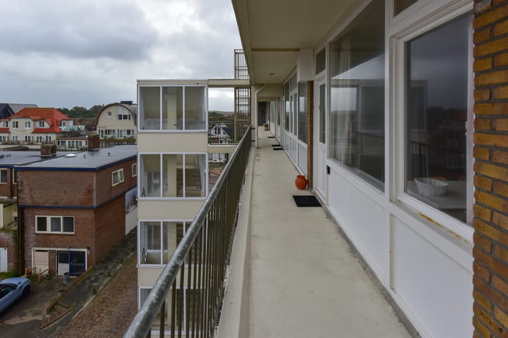 Photo 7 of Van der Wijckplein 11-C