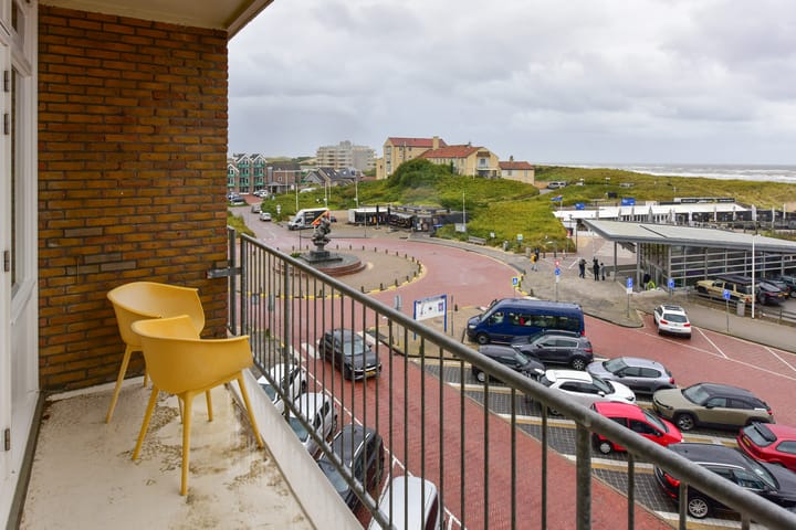 Photo 19 of Van der Wijckplein 11-C