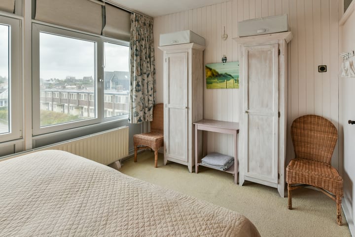 Photo 31 of Van der Wijckplein 11-C