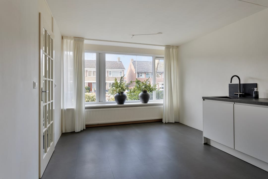 Foto 16 van de Ruyterweg 84