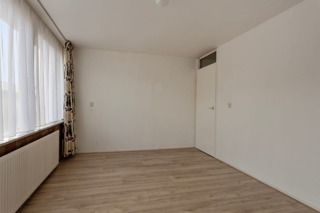 Foto 26 van de Ruyterweg 84