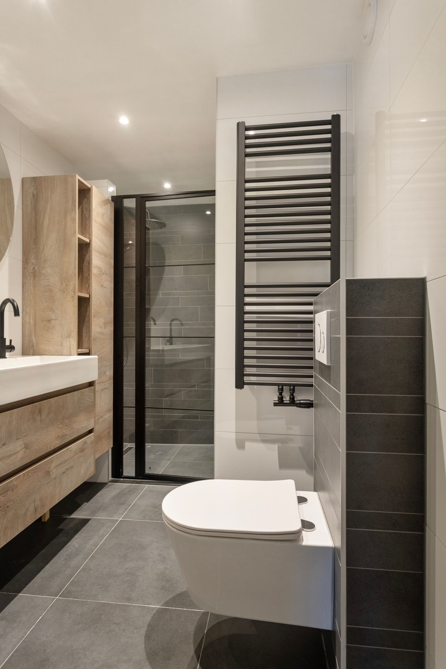 Foto 29 van de Ruyterweg 84