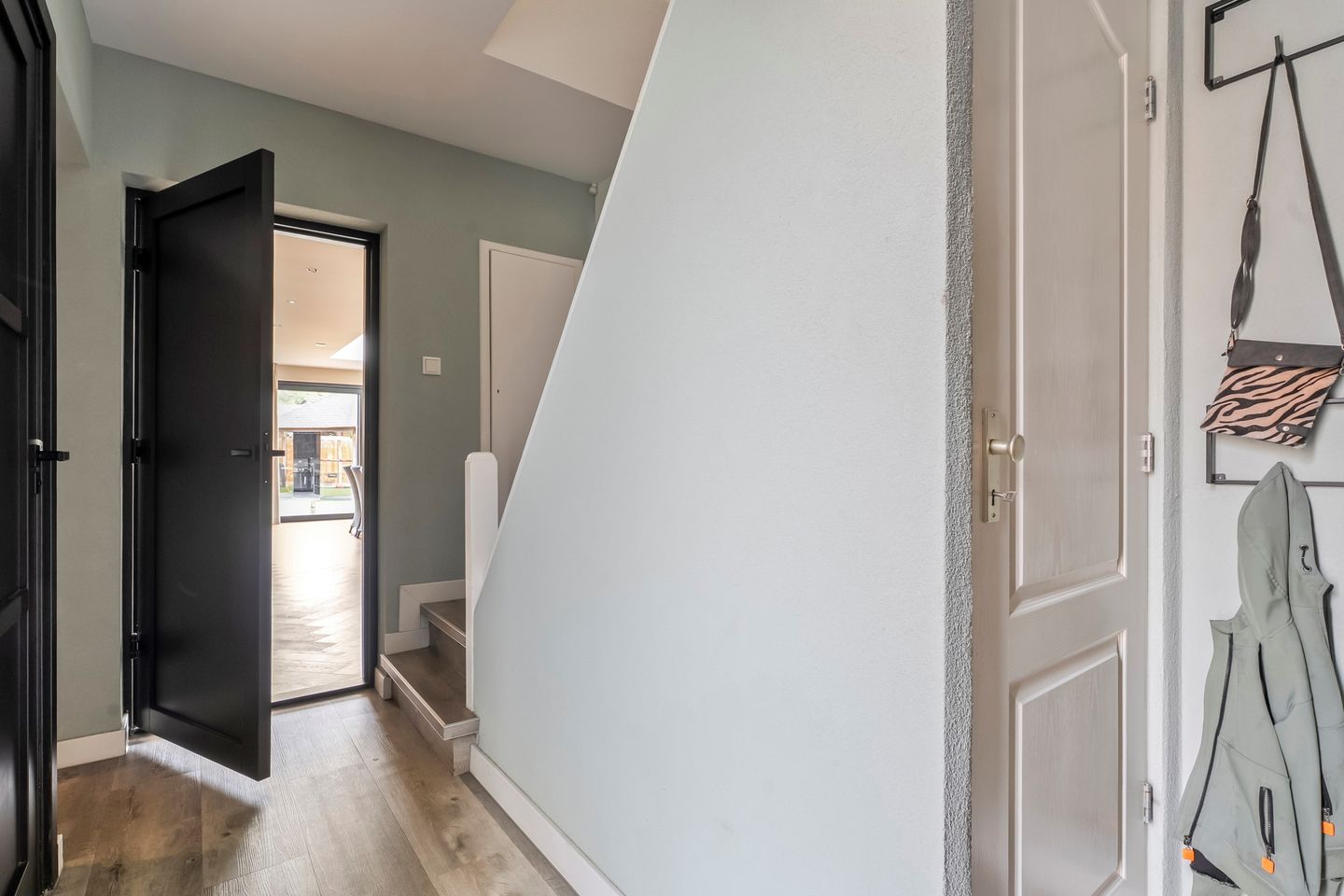 Foto 19 van Dr. H.J. Postlaan 40