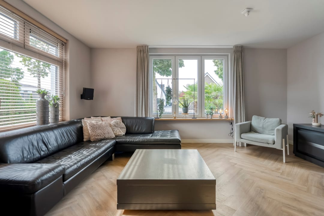 Foto 28 van Dr. H.J. Postlaan 40