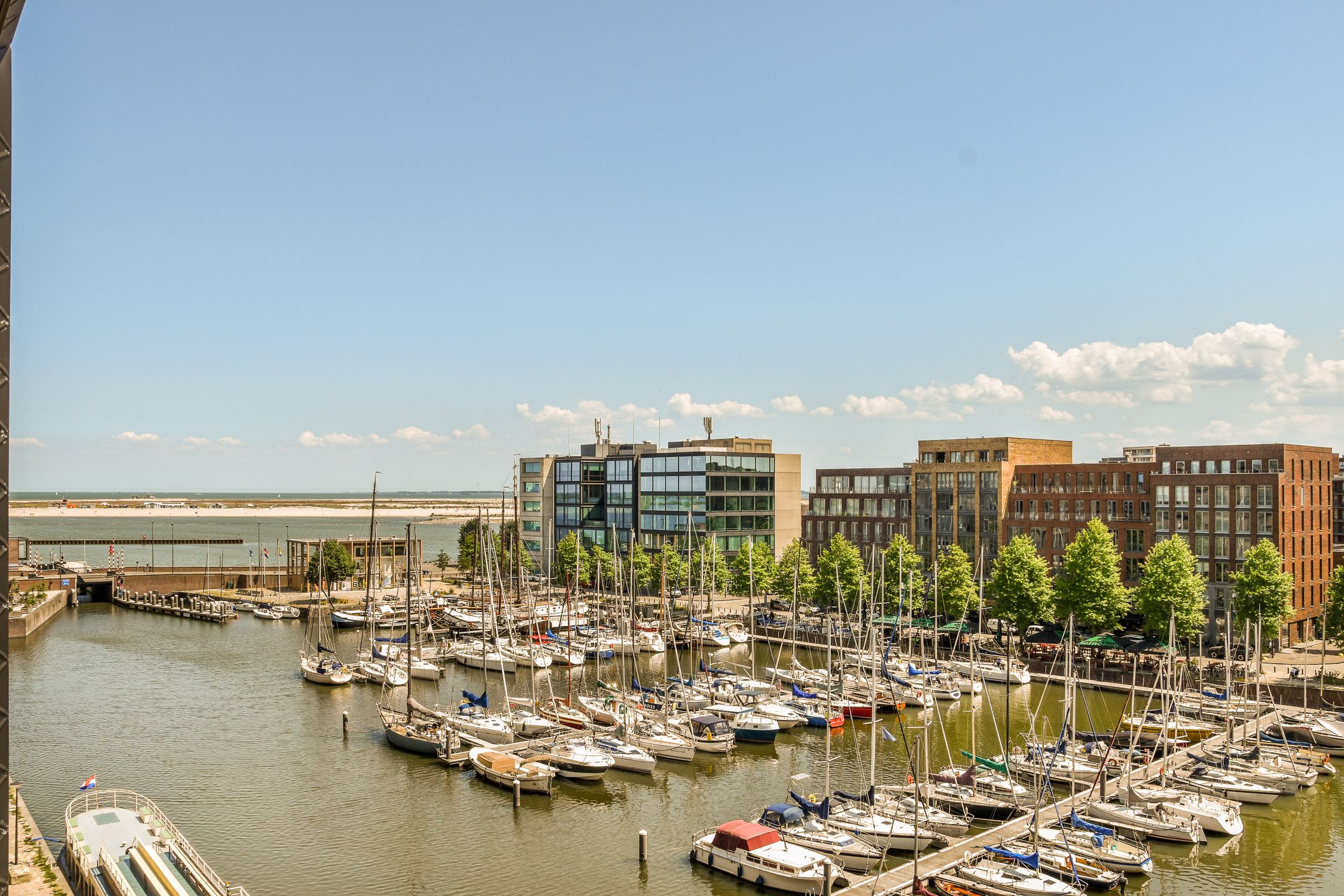 Foto 39 van Krijn Taconiskade 469