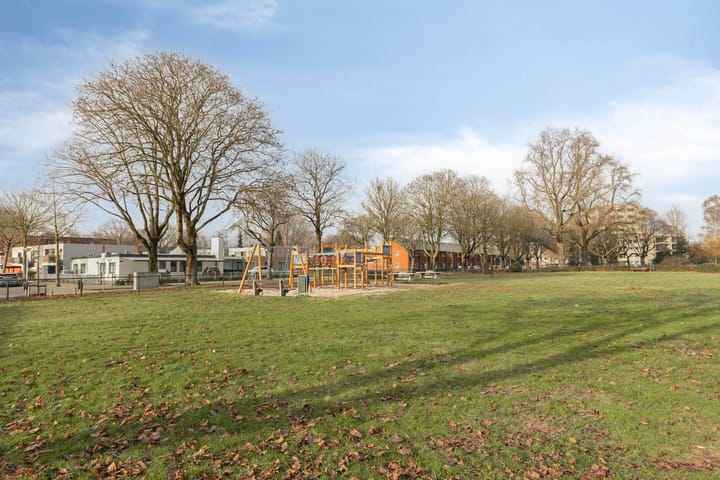 Foto 42 van Zeelsterstraat 241