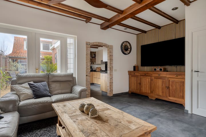 Foto 11 van Zeelsterstraat 241