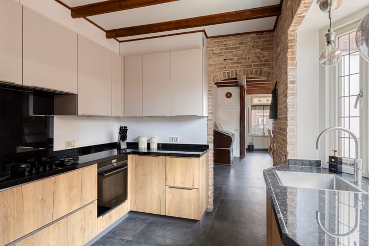 Foto 16 van Zeelsterstraat 241