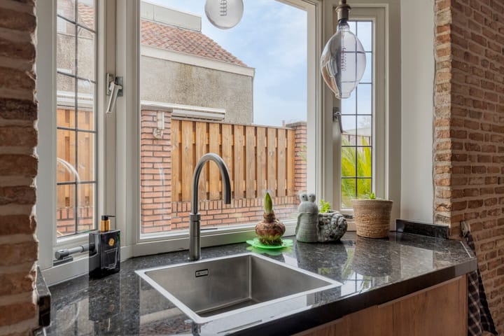 Foto 17 van Zeelsterstraat 241