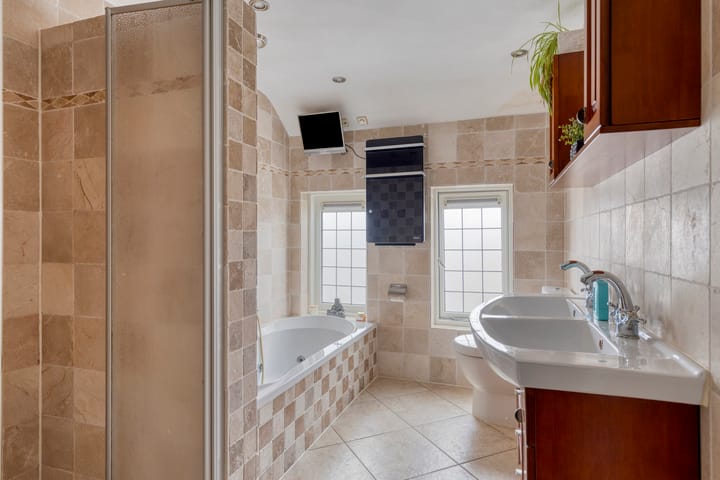 Foto 23 van Zeelsterstraat 241