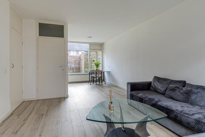 Foto 3 van Johan Huizingastraat 41