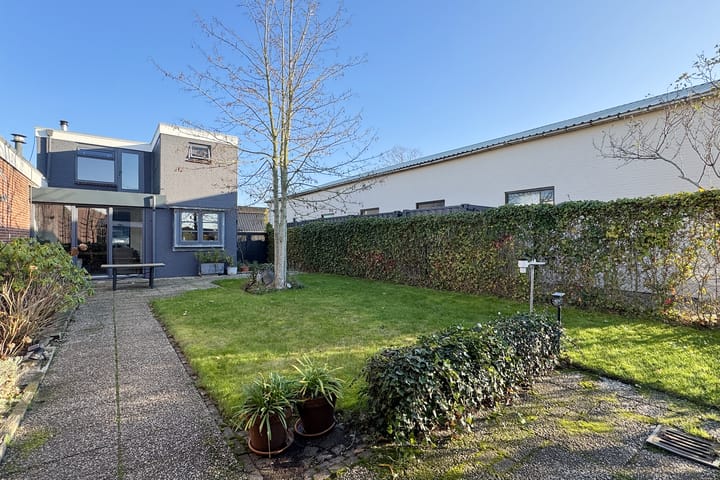 Foto 95 van Industrieweg 16-B