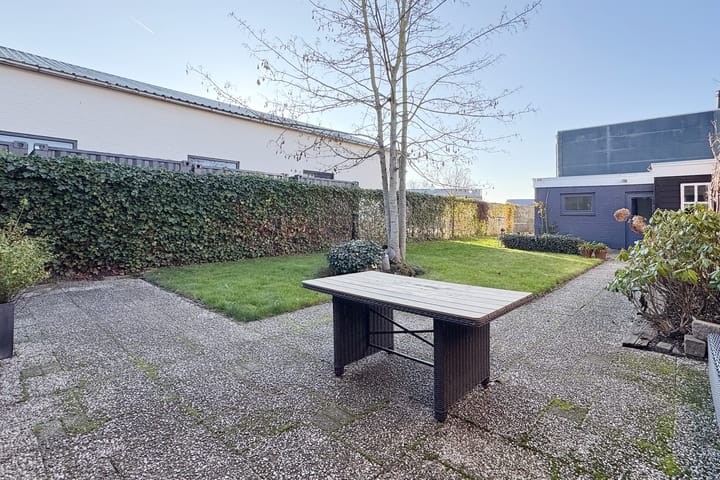 Foto 98 van Industrieweg 16-B