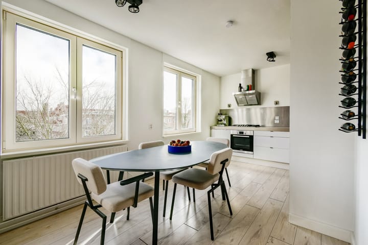 Photo 5 of Hoofdweg 97-C