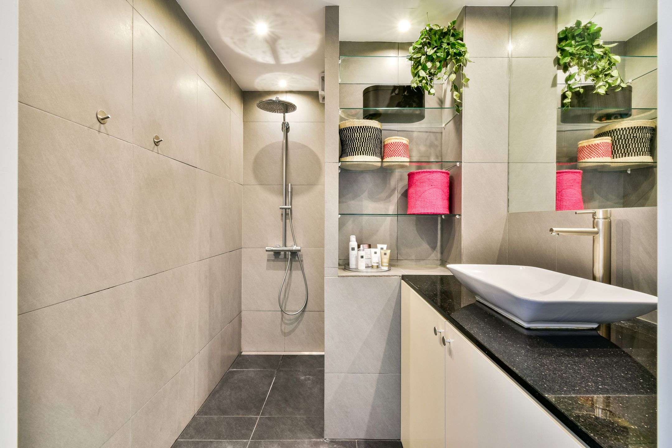 Photo 18 of Hoofdweg 97-C